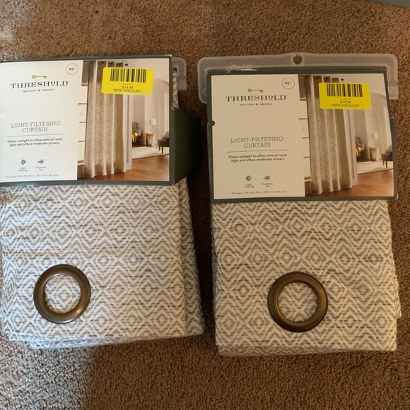 Threshold light filtering curtains - 2 panels - Picture 2 of 2